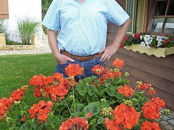 Auch das ist Tobias Braunersreuther: der Gartenliebhaber. Foto: Werner Reißaus
