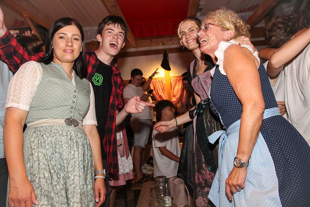 Frontal Party Pur feierte ihre Premiere bei der Bierwoche.