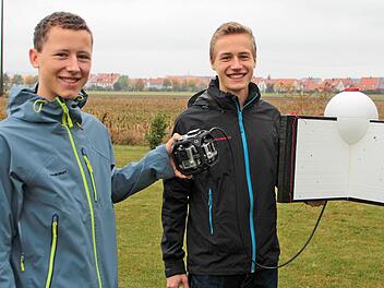 Oliver Friedel und Lukas Hildebrandt sind schon gespannt auf Sonntag und hoffen, dass der Start gelingt. Fotos: Jennifer Hauser
