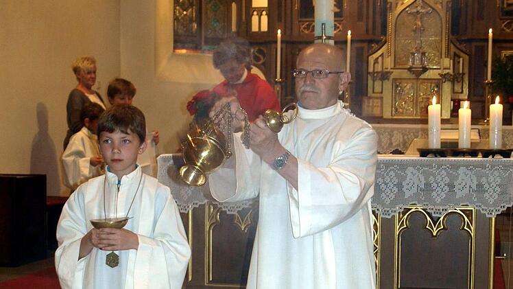 Georg Weiß feierte sein 60-jähriges Jubiläum als Ministrant.