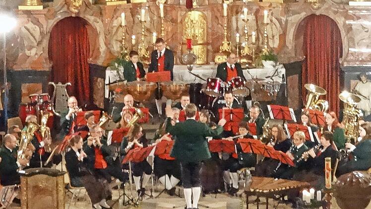 Das Weihnachtskonzert der Jugendblaskapelle Großwenkheim war auch der Höhepunkt des Jahres.