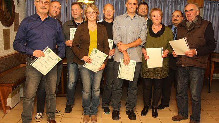 Für 20-, 30-, 40- und 60-jährige Treue geehrte Mitglieder Foto: Michael Stelzner