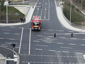 Würzburg: Ampeln bevorrechtigen die Feuerwehr im Notfall - Stadt stellt Technik vor