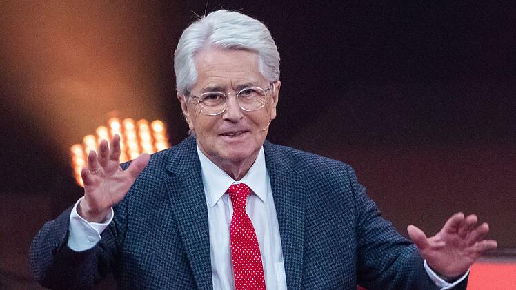 Showerfinder Frank Elstner findet es gut, dass "Wetten, dass..?" k&uuml;nftig von Bill und Tom Kaulitz moderiert wird.