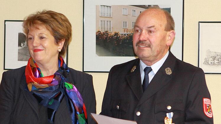 Heribert Jakobsche wurde für 40 Jahre aktiven Dienst geehrt.