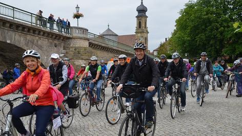 130 Radler starten zur 26. Landkreisradtour
