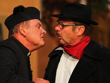 Siegfried Küspert (rechts) mimte Peppone, Werner Eberhardt Don Camillo. Foto: Jürgen Gärtner