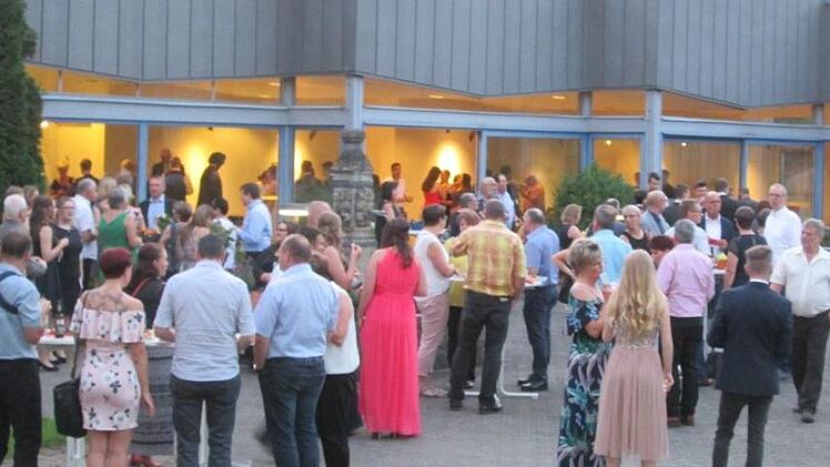 Der stimmungsvolle Abend klang im Georgi-Park aus. Foto: Diana Leitsch