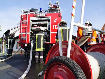 Die Feuerwehrleute hatten den Brand in Seelach schnell im Griff. Foto: Marco Meißner