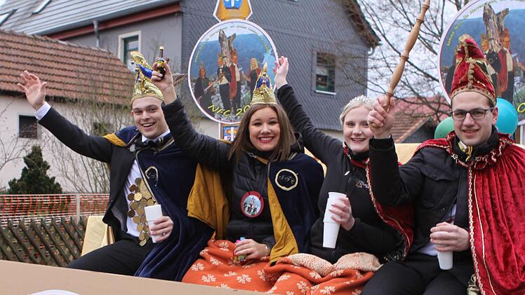 Faschingsumzug in Neukenroth. Foto: Michael Wunder