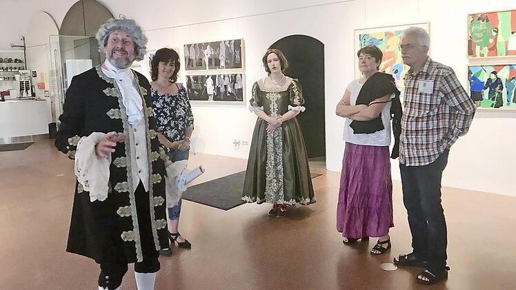 Jost Lohmann als Justus Silentium (l.) f&uuml;hrte mit der Historikerin Christina K&ouml;nig durch Raum und Zeit.