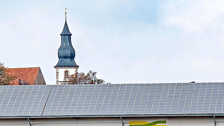 In Rugendorf ist M&uuml;nch Energie ans&auml;ssig. Zur Gruppe geh&ouml;rt der Stromversorger &bdquo;gr&uuml;&uuml;&uuml;n&ldquo;, der Kunden zur K&uuml;ndigung auffordert. Hildebrandt