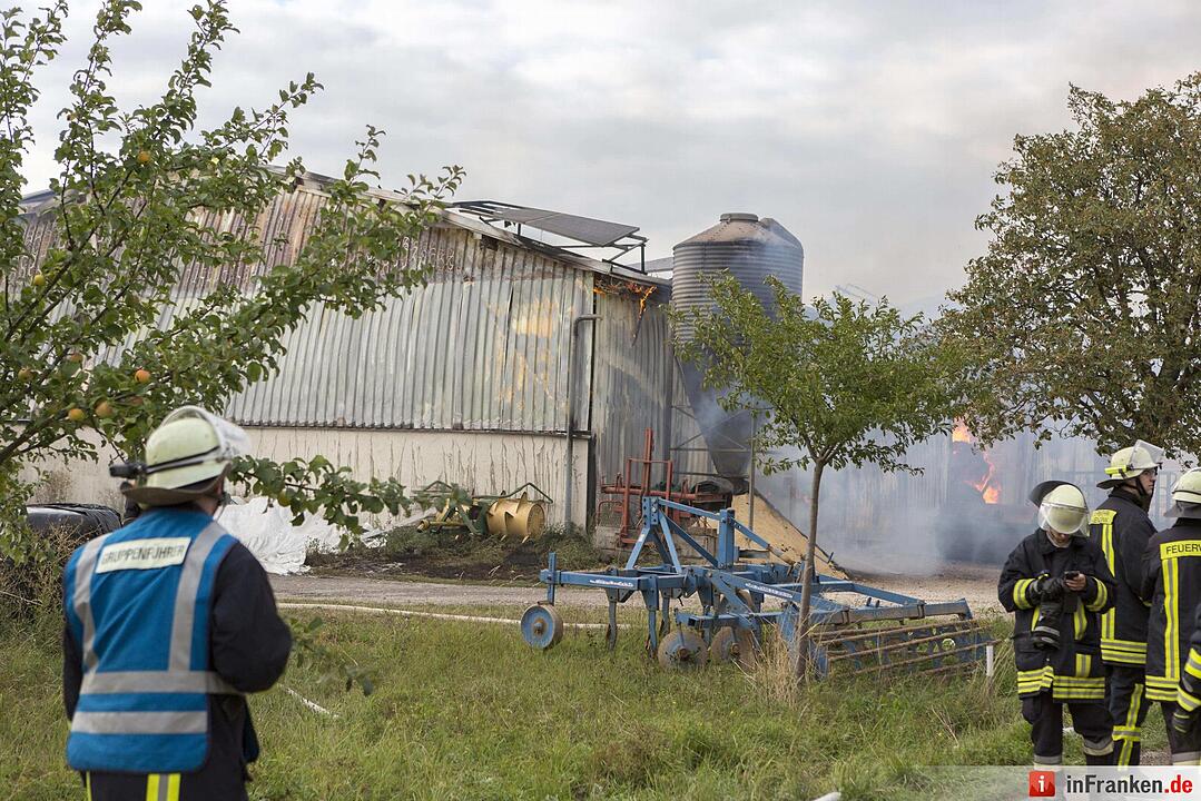 Grossbrand zerstoert Scheune in Puschendorf