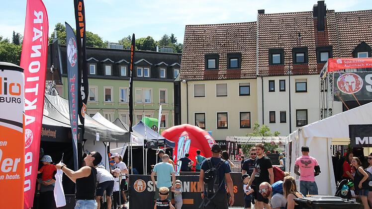 Das Spartan Race hat begonnen. Foto: Jürgen Gärtner
