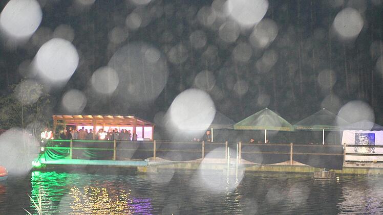 Impressionen von der Nacht am See in Trebgast  Foto: Monika Limmer