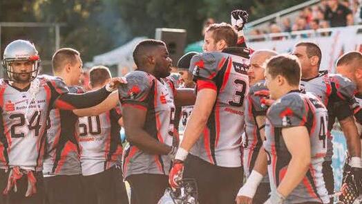 Neben klassischen Football-Teams unterhalten die Franken Knights im Nachwuchsbereich auch sogenannte Flag-Teams. Hier sind Körperkontakt und Verletzungsrisiko auf ein Minimum reduziert. Foto: Franken Knights