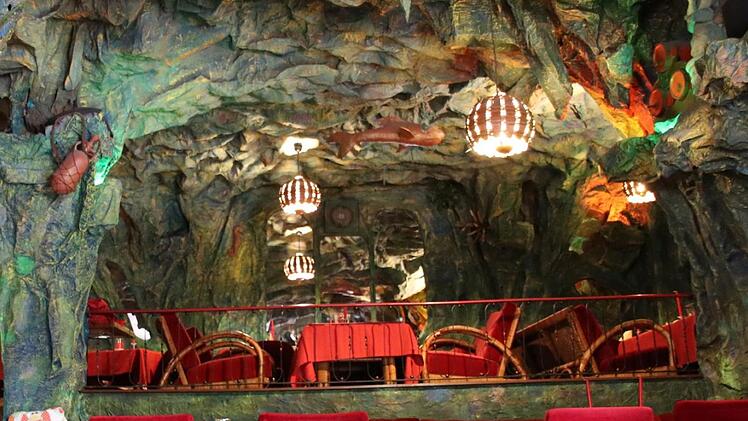 Die Inneneinrichtung in der "Blauen Grotte"  Foto: Sebastian Schanz