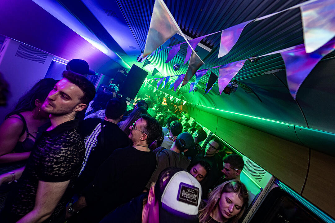 Die beste Party im Zug!