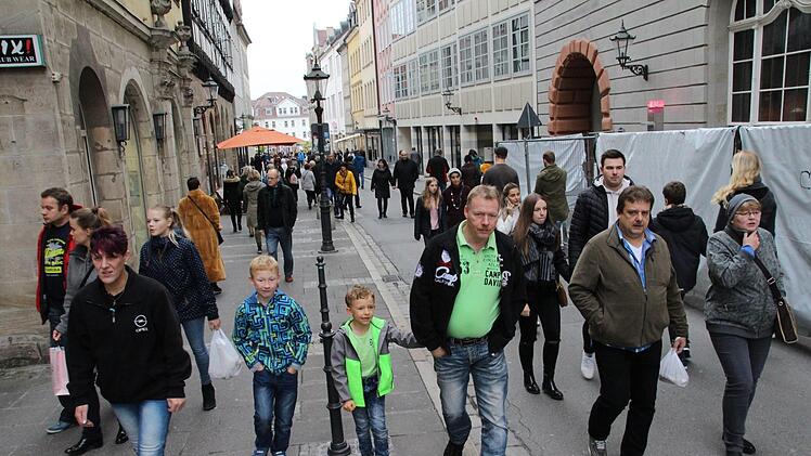 Getümmel in der Ketschengasse. Foto: Simone Bastian