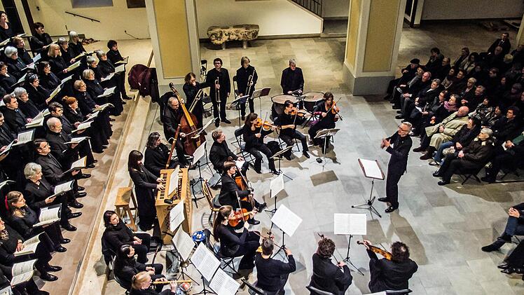 Der Coburger Bachchor und das Main-Barockorchester Frankfurt beeindruckten bei der Aufführung des Weihnachts-Oratorium in St. Moriz. Foto: Jochen Berger