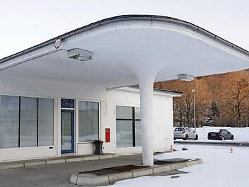 Ein Industriedenkmal, das für die Zeit des Wirtschaftswunders steht, oder ein Gebäude, das einem Neubau weichen muss? Foto: Andreas Hofbauer