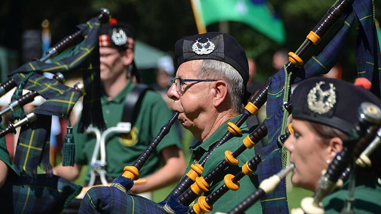 Dudelsackmusik gehört einfach dazu  Foto: Peter Rauch