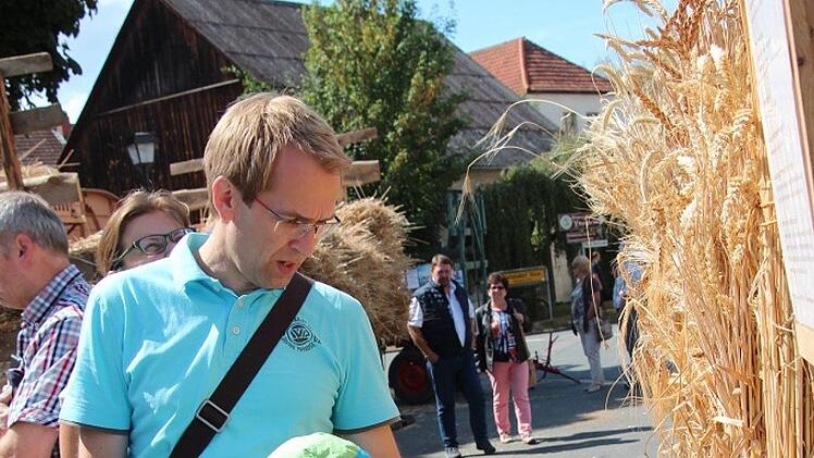Familie Kerner bei der Getreidesortenaustellung