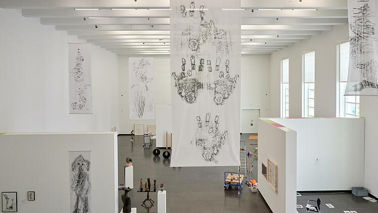 Bisher ist der Besucheransturm im Museum Otto Schäfer und in der Kunsthalle Schweinfurt eher verhalten. Die Kunsthalle rechnet aber mit einem größeren Besucheraufkommen, wenn am 2. Juli die Triennale Franken unter dem Motto "Wahrheit" stattfindet.