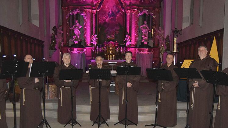 "The Gregorian Voices" begeisterten mit (von links) Osman Hayrulov und Simeon Pilibosyan (1. Tenor), Ivailo Ponkov und Ivan Hristov (2. Tenor), Vasil Antov und Mario Hristov (Bariton), Nikolay Jordanov und Radostin Georgiew (Bass).Andreas Welz