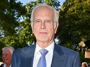 Harald Schmidt Harald Schmidt hat seinen heißgeliebten Jaguar verschenkt.