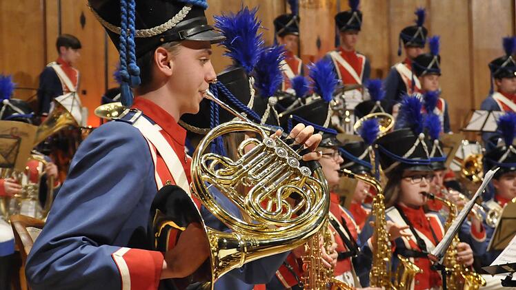 Diesmal war das Jugendmusikkorps der Stadt Bad Kissingen nur schmückendes Beiwerk für eine Jubiläumsfeier für Freunde. Foto: Peter Klopf