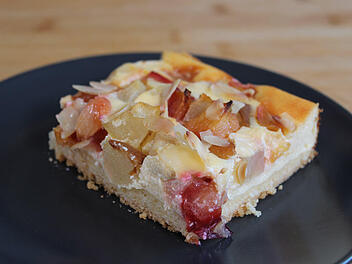 blechkuchen-pflaume-birne.jpg