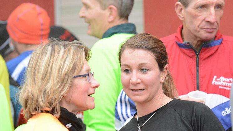Schnappschüsse vom Fuschter Silvesterlauf.