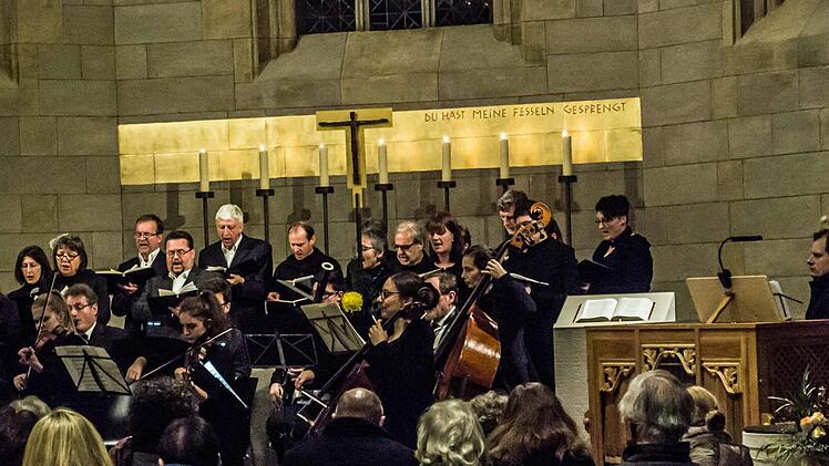 Regen Zusprach fand ein Konzert mit der "Cappella casimiriana" in St. Augustin.Foto: Jochen Berger