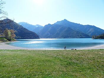 Der Ledrosee ist eine von vielen alternativen zum trubeligen und &uuml;berlaufenden Gardasee