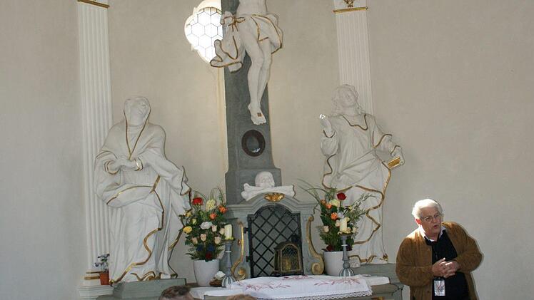 Eine bewegte Geschichte hat auch die Kreuzkapelle, wie Willi Lediger berichtete.