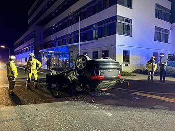 Kronach - Auto überschlägt sich