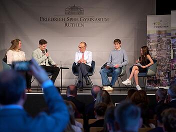 Friedrich Merz wird ehrlich: "Schule hatte Schwierigkeiten mit mir"