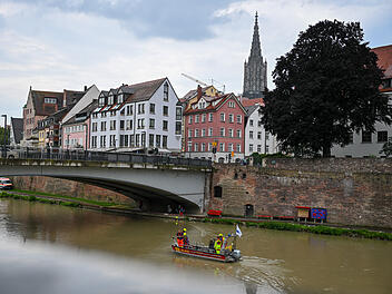 Suche nach vermisster Person in der Donau geht weiter