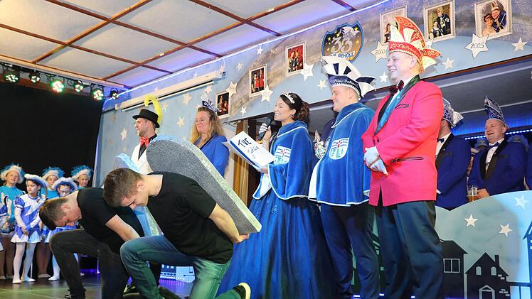 Das allererste Gehülzer Prinzenpaar waren Christine und Karl-Heinz Axt. Foto: Rainer Glissnik