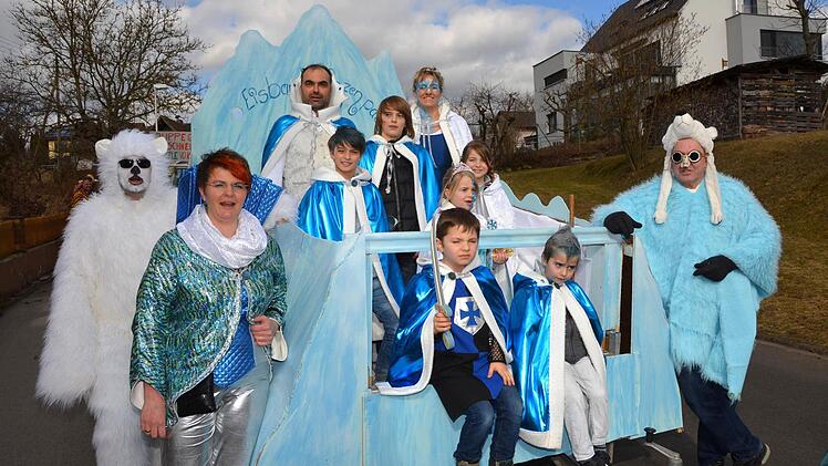 Faschingszug Rosenmontag in Waldfenster Foto: Peter Rauch
