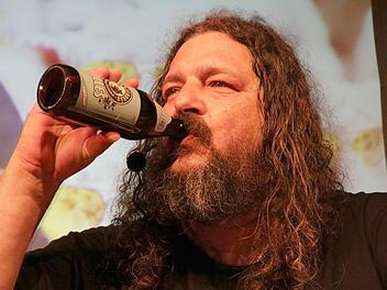 Hard-Core Comedian "Bembers" gastierte in der Stadthalle Ebermannstadt.  Josef Hofbauer