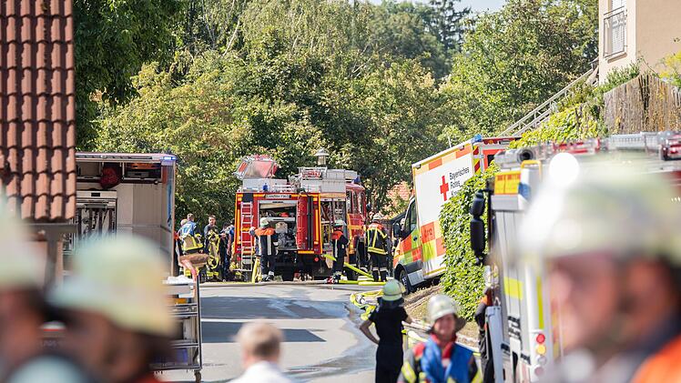 Vollbrand einer Scheune: Gebäude brennt komplett nieder