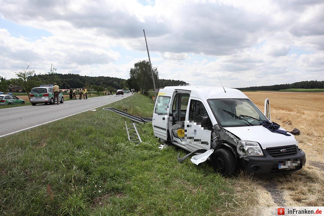 Frontal-Crash auf der B466 bei Kammerstein