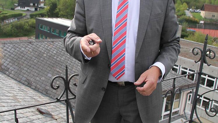 "Von hier oben hat man den besten Überblick über die Schule", sagt Schulleiter Horst Pfadenhauer