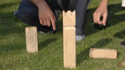Symbolbild Kubb Foto: Ronald Rinklef