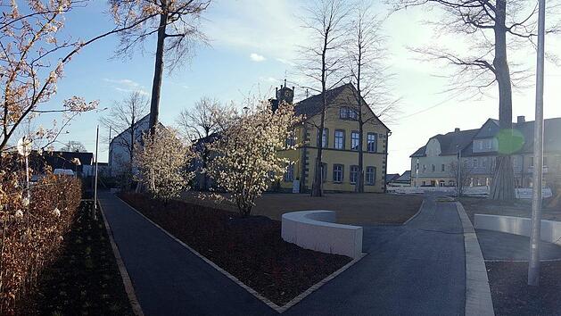 Die größte Investition im Haushaltsplan 2020 ist mit 1,2 Millionen Euro die Neugestaltung des Bauabschnitts II Schlossgarten/Marktplatz. Hier geht es gut voran.  Heike Schülein