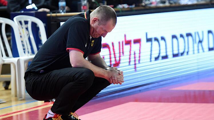 Bundestrainer Henrik Rödl war mit den Leistungen seiner Mannschaft am Donnerstag nicht immer zufrieden. Foto: Berney Ardov/dpa