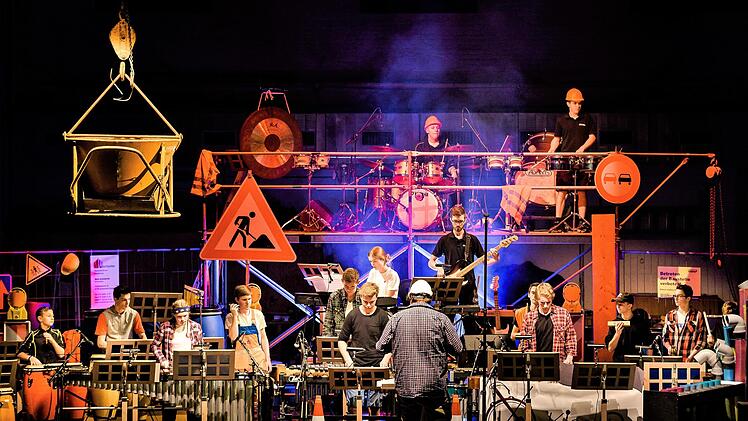 Das Ensemble Kiss-Percussiva beim Konzert "Percussion under Construction" im Dezember 2019 im Regentenbau.