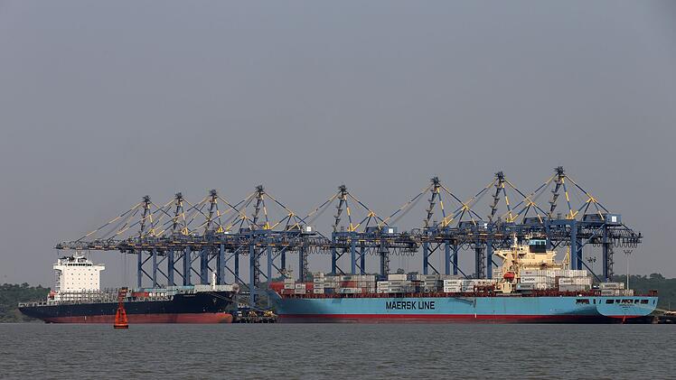Nhava Sheva Containerterminal bei Mumbai